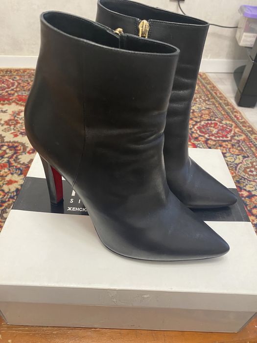 Продам женские туфли