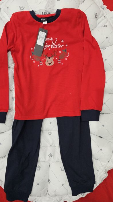 Pijamale tematice de Craciun pentru copii