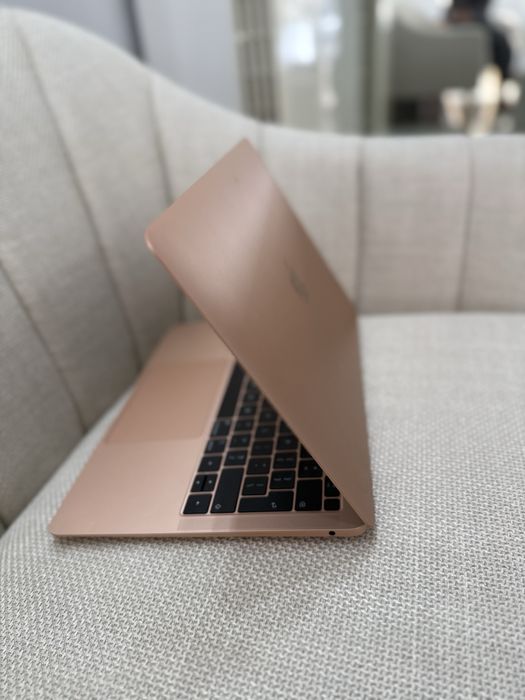 Macbook Air 13-inch Rose Gold