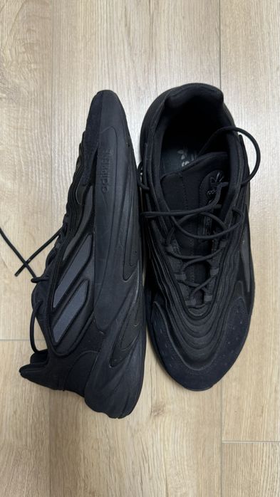 Кроссовки Adidas ozelia 44р