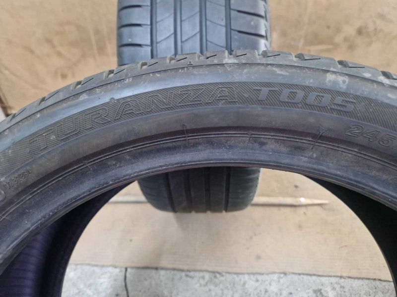 2 Bridgestone R19 245/40
летни гуми
DOT4020