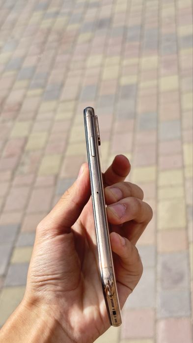 iPhone XS 64GB В идеальном состоянии