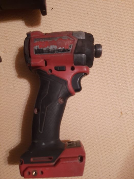Milwaukee impact multifuncțională.filetanta