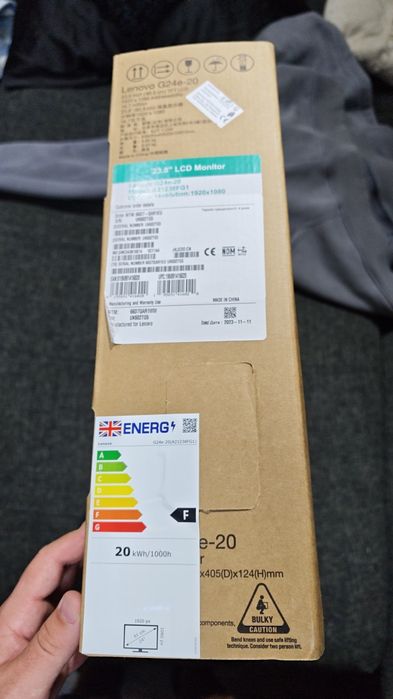 Геймърски монитор Lenovo - G24e-20