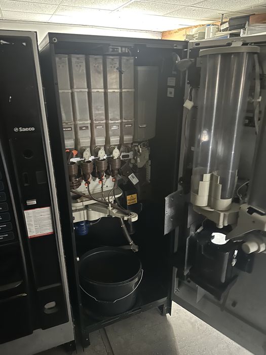 Vindem saeco cristallo 500 black grangusto