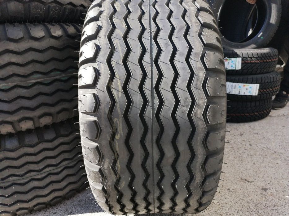 400/60-15.5 Anvelope cu 16PLY Cauciucuri de remorca cu garantie 2 nai