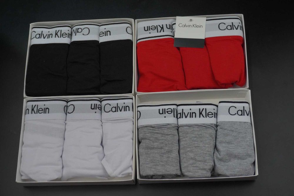 Set dama Calvin Klein 3 piese Bustiera, Boxeri și Chilot tanga