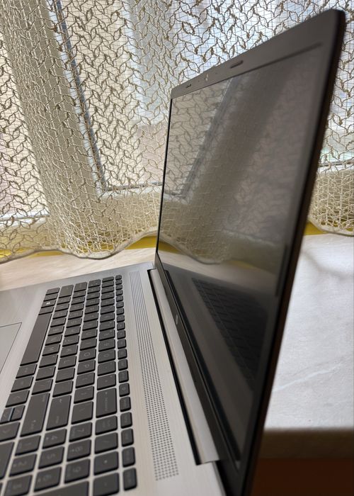 HP 470 G8 (17.3") | Intel i5 11-gen | NVIDIA