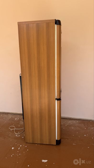 Холрдильник Indesit