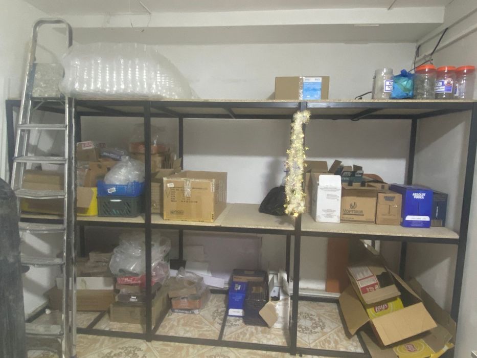 Продаётся  стеллаж