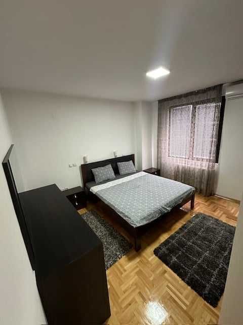 Дава се под наем Двустаен апартамент в София, Изток - 66 кв.м за 459 € - Снимка #2