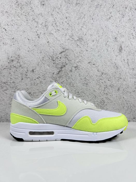 Nike Air Max 1 ‘87 Volt Suede