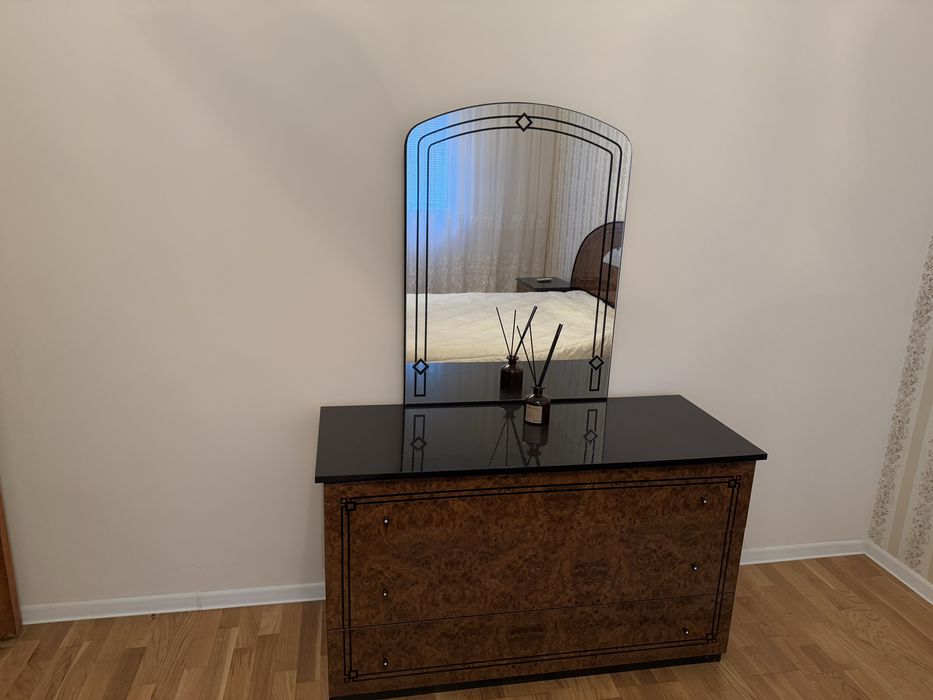 Vand Mobila dormitor