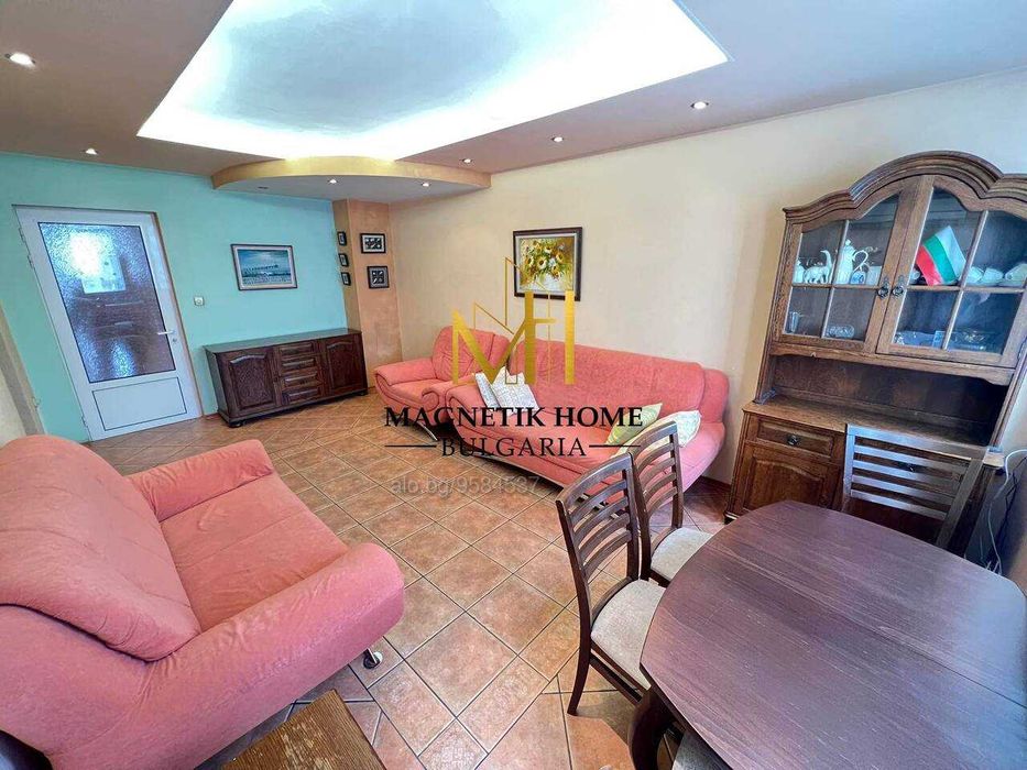 Прекрасен четиристаен апартамент до морската градина в ж.к. Лазур