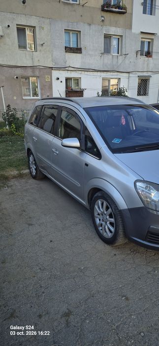 Vând Opel zafira B