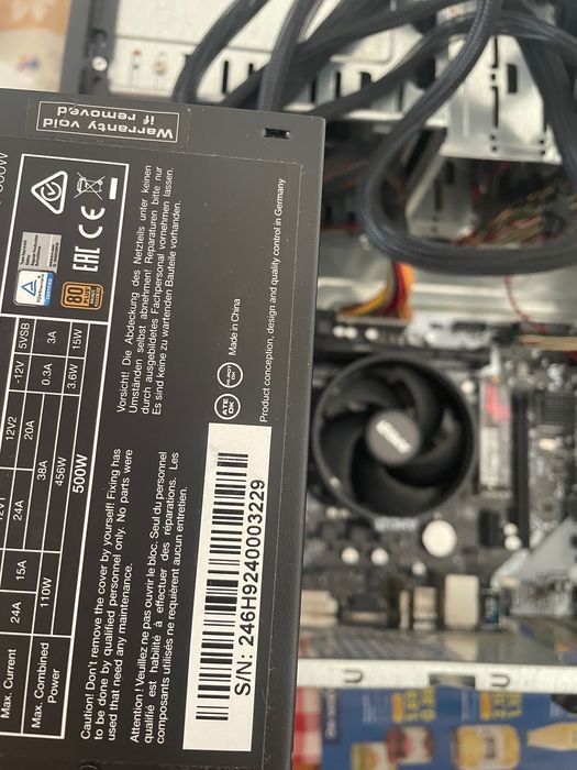Компютър Razen 3 8 gb ddr4 ssdm2 500 gb Personal computer