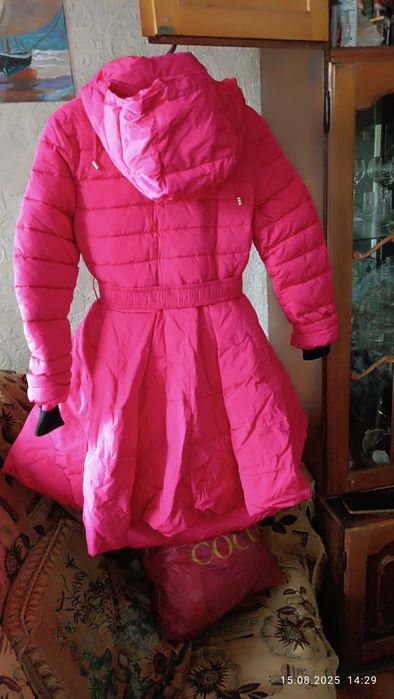 Продам пальто для девочки, рост 160