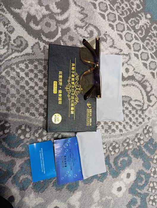 Продам необычные очки 2-в-1.