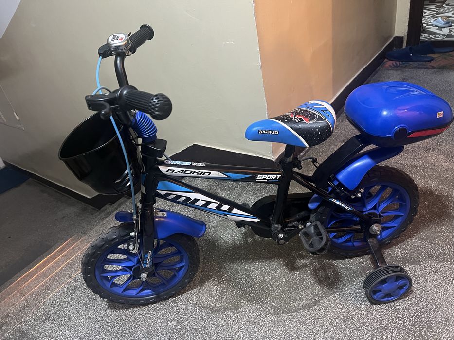 Bicicleta copii cu roti ajutatoare