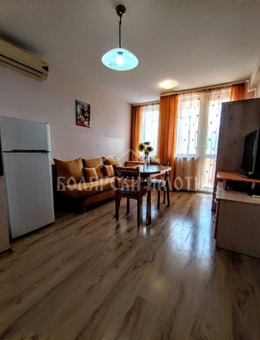 Дава се под наем Двустаен апартамент в Велико Търново, Център - 45 кв.м за 358 € - Снимка #1