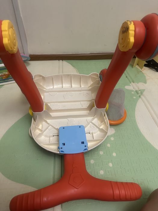 Толокар детский в отличном состоянии