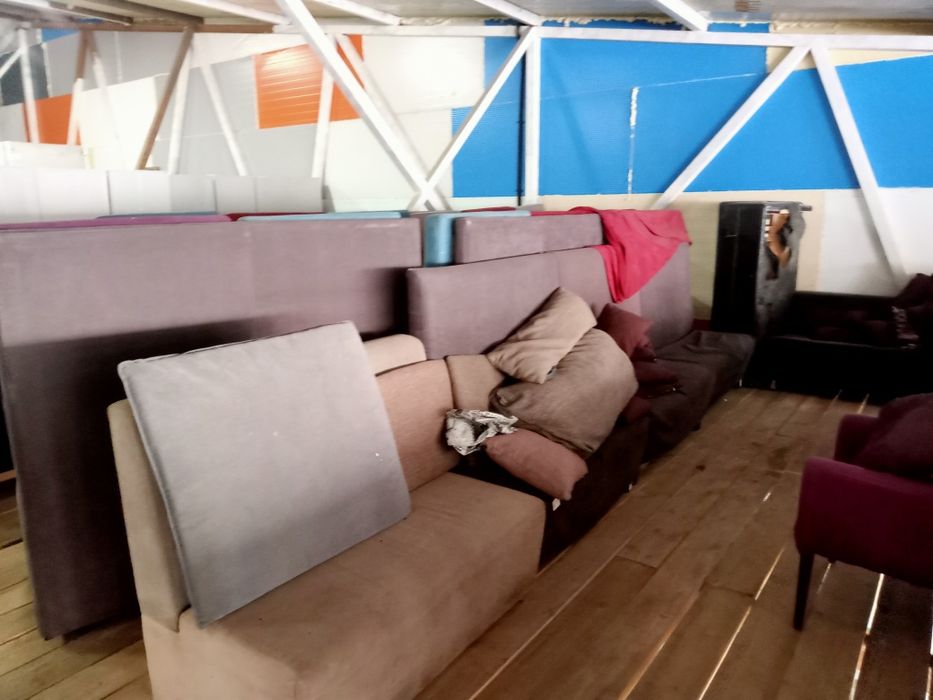 Диваны для кафе, оборудование для кухни