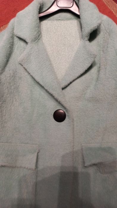 Палто,цвят мента, размер М.