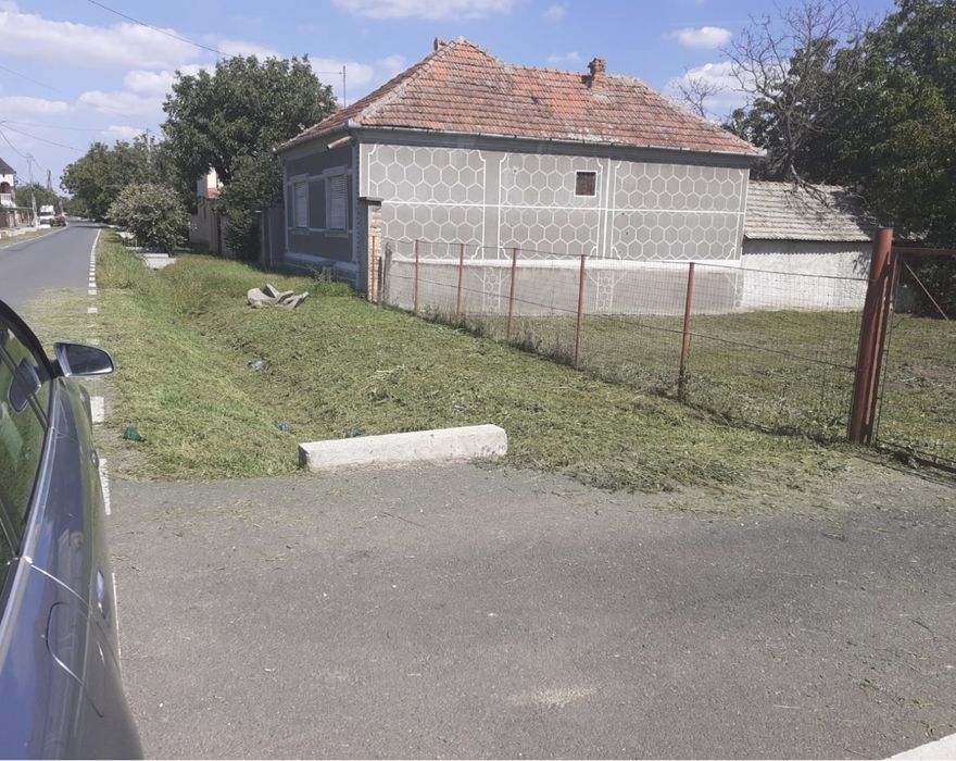 1701 mp teren intravilan în Com. Ghioroc, Arad.