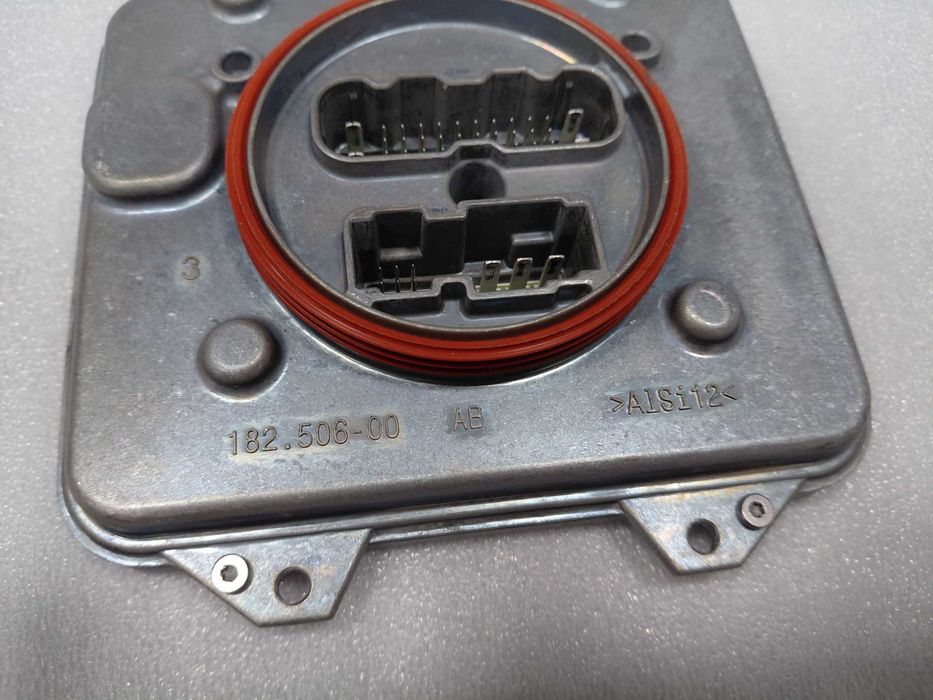 4H0941329A Нов Оригинал Баласт Модул за Matrix Фарове Audi A6 A7 A8 RS