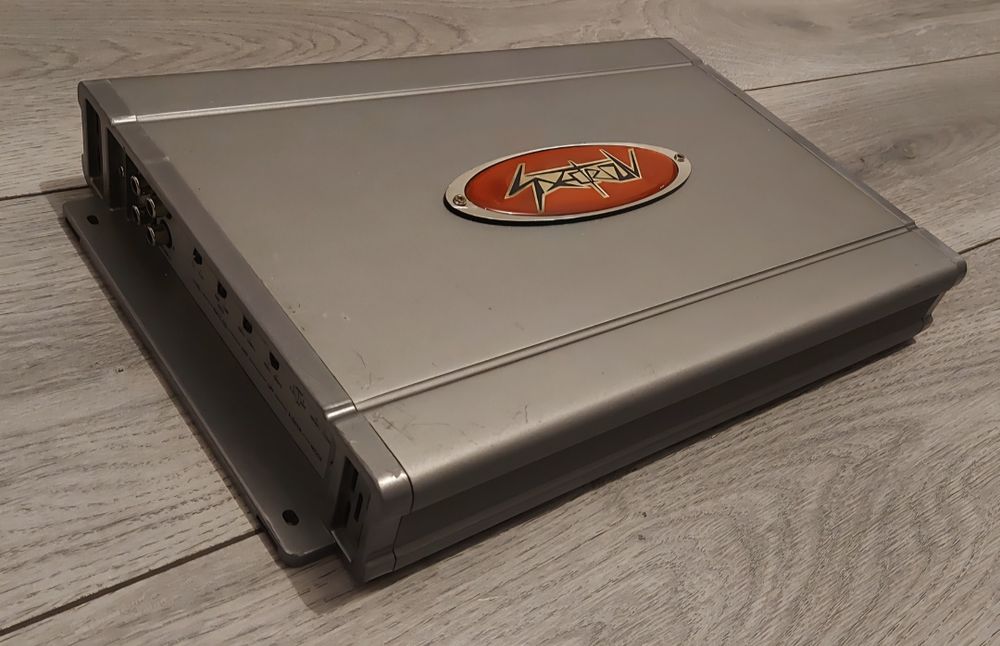 SPECTRON  - 800 W - statie auto - amplificator audio