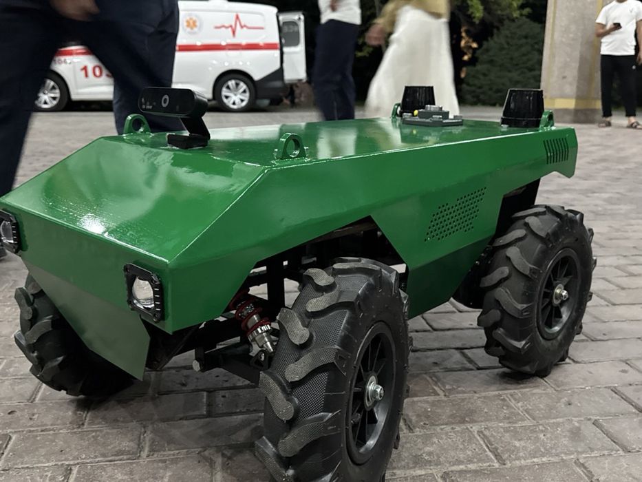 Voyenniy mashina prototipi