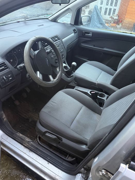 Dezmembrez sau între Ford c max 2’0 136