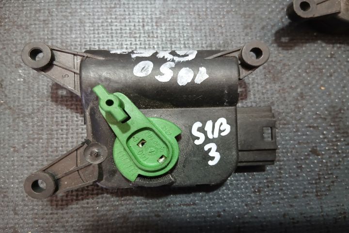 Motoras clapeta aeroterma 8E1820511B 0132801303 8E1820511B 0132801303