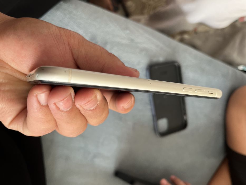 Продам айфон 11 хорошем состоянии