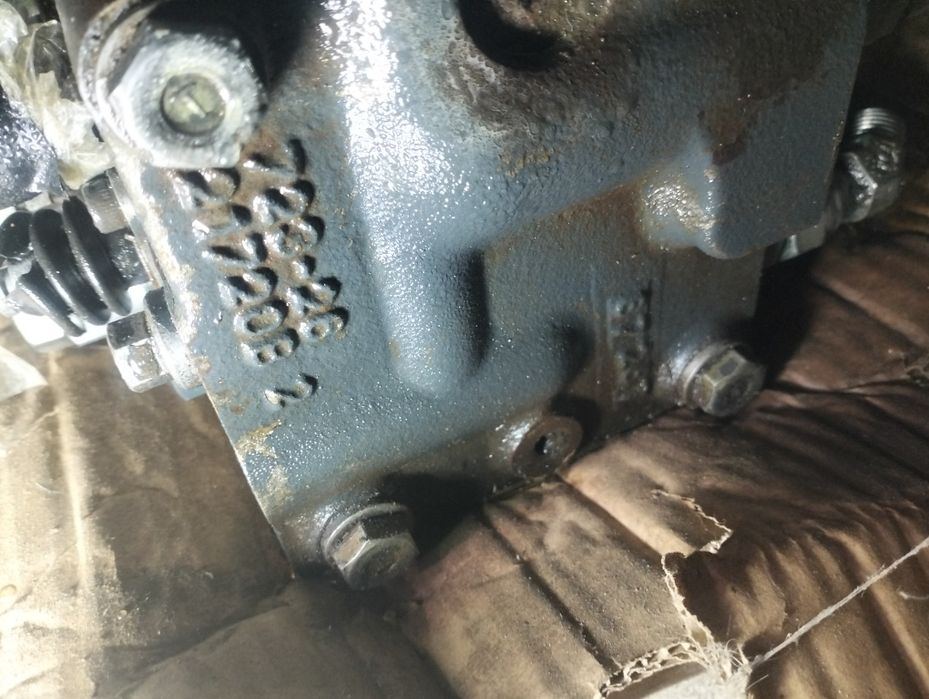 Распределитель экскаватора погрузчика Каматсу