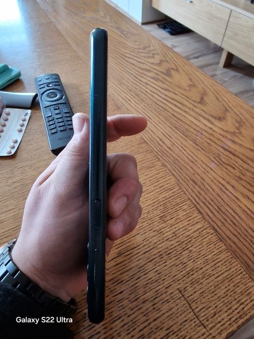 Samsung   A04s  запазен