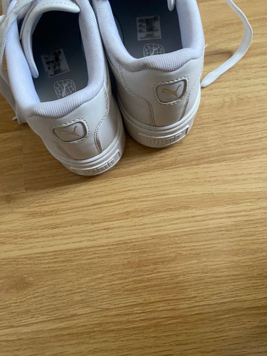 Adidasi Puma Karmen