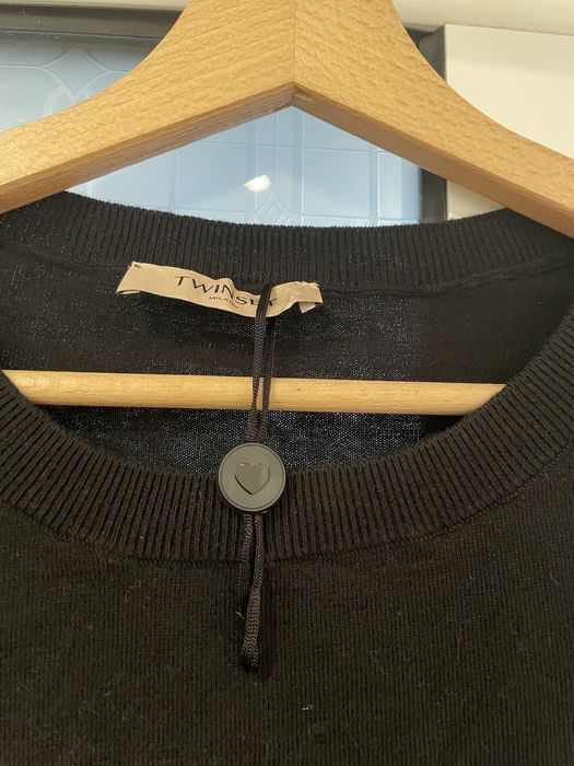 Twinset нов пуловер Резервиран!