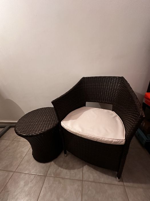 Градински комплект - фотьойл и маса