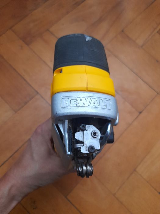 Devalt pendular.brushles nou defect 2026