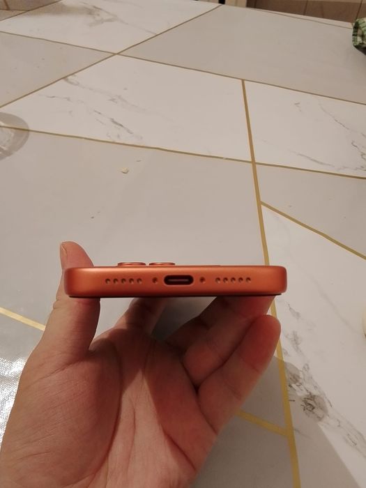 Продается iphone 17 pro 256gb