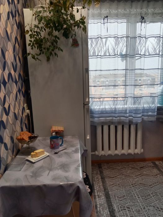 Продам 4 комнатную квартиру