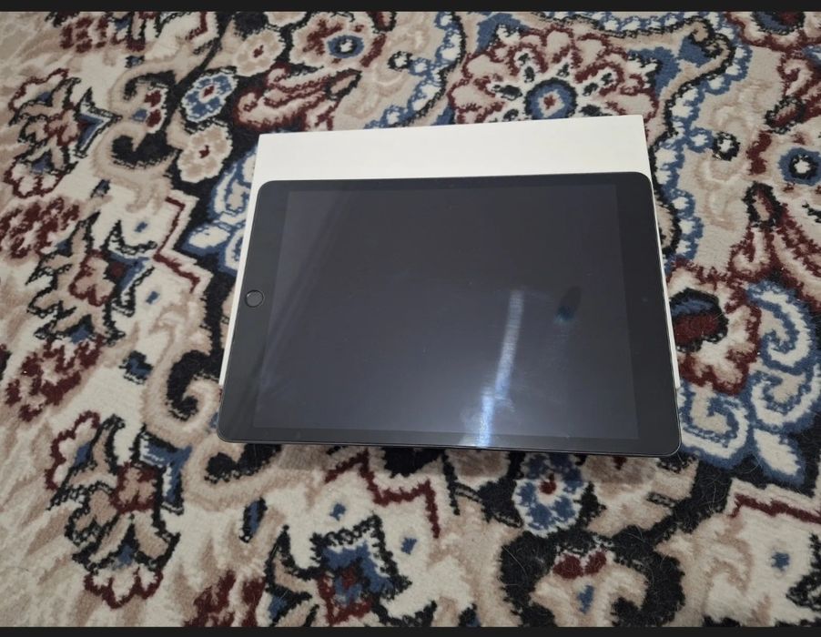 Продаётся Ipad 9 планшет