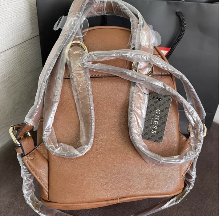 Мини сумочка рюкзак GUESS