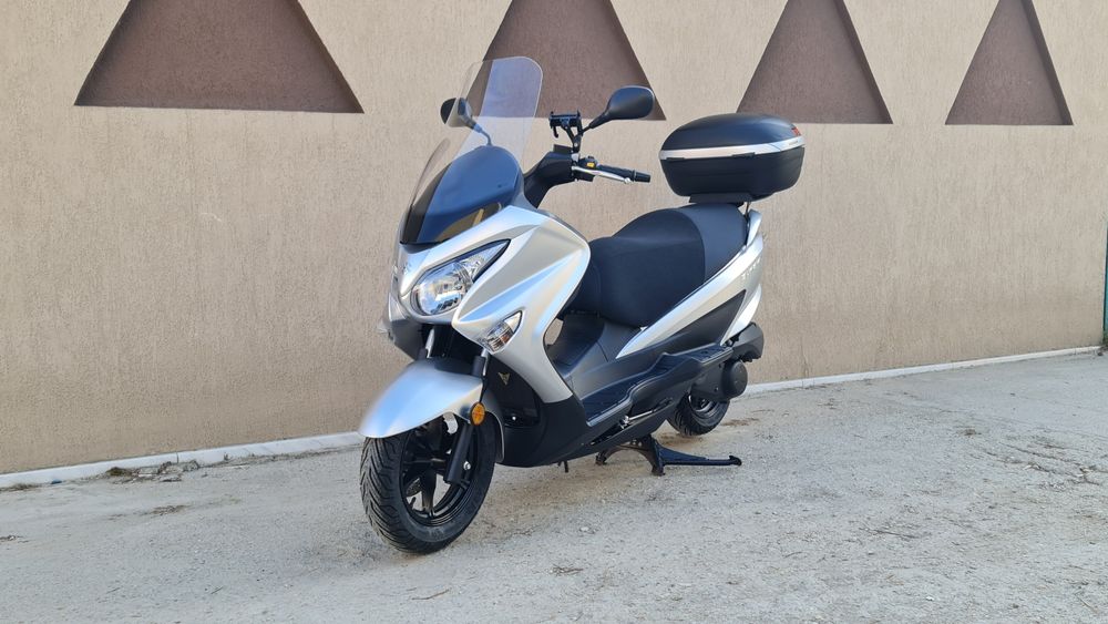 Scuter Suzuki burgman 125