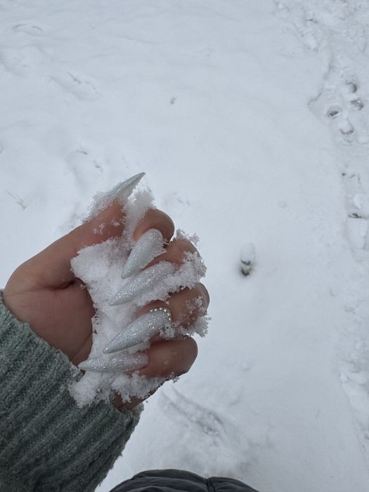 Наращивание , укрепление ногтей