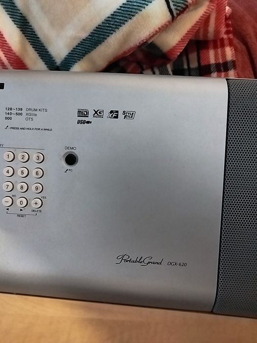Yamaha DGX-620 – 88 клавиша, тежка клавиатура, работещо
