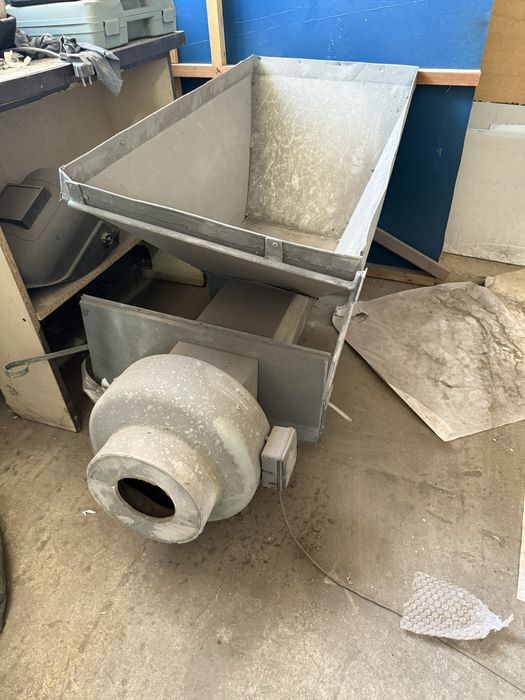 Продам вытяжку промышленную