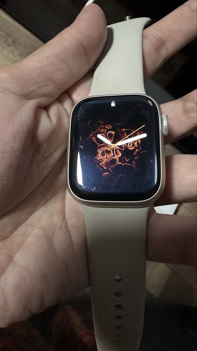 Apple watch 8 series