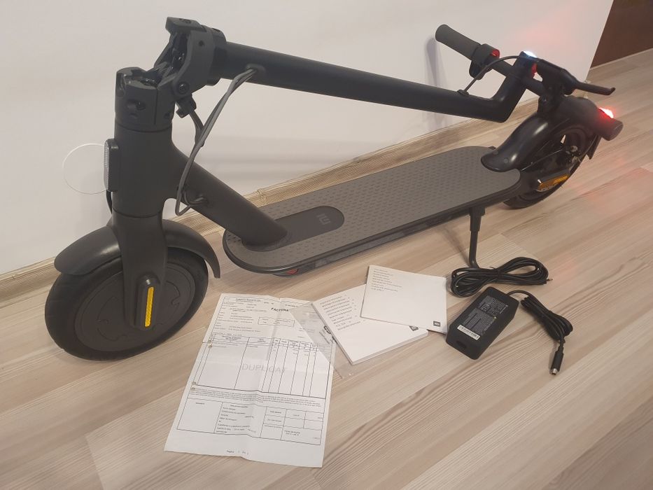 Trotineta Electrica Xiaomi ca Nouă cu Factură de achiziție
